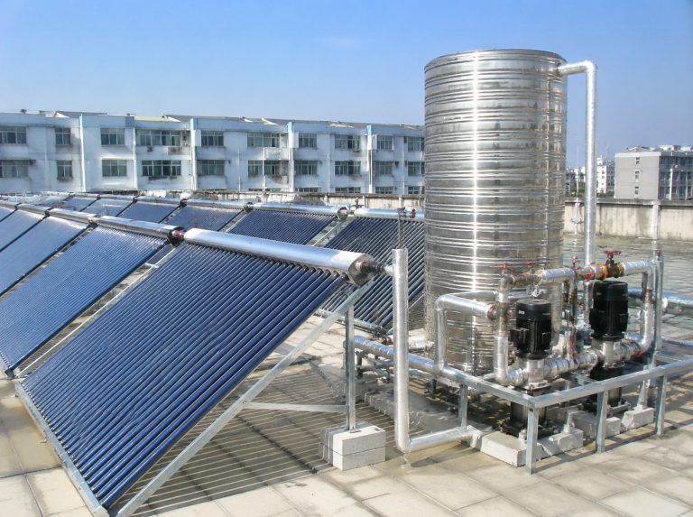 九江商用大容量真空管太阳能热水系统